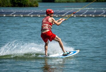 cable-skiing-8094938_960_720.jpg